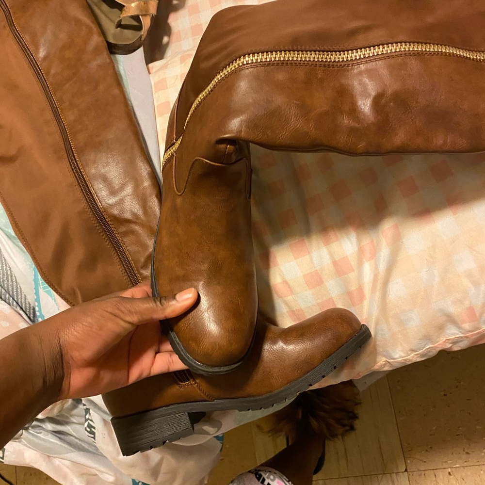 Brown boots